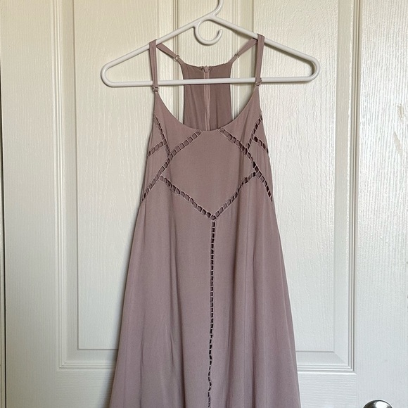 LULU’S: MINI DRESS - Size XS - Picture 4 of 11